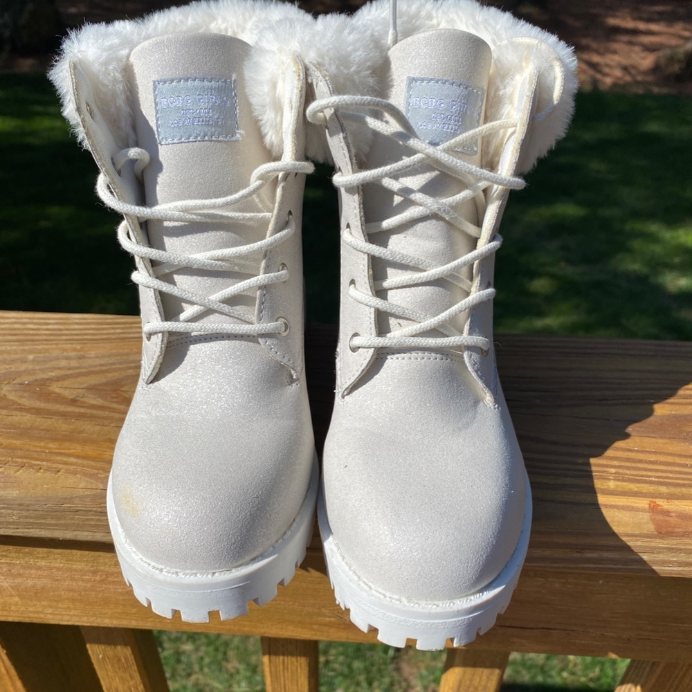 Like New BCBG Girls Sparkle Boots, Size 2M